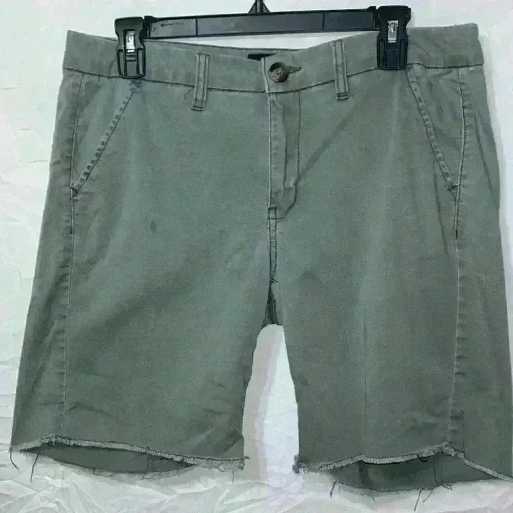 American Eagle‎ Outfitters Size 8 Boyfriend Raw Hem Shorts
